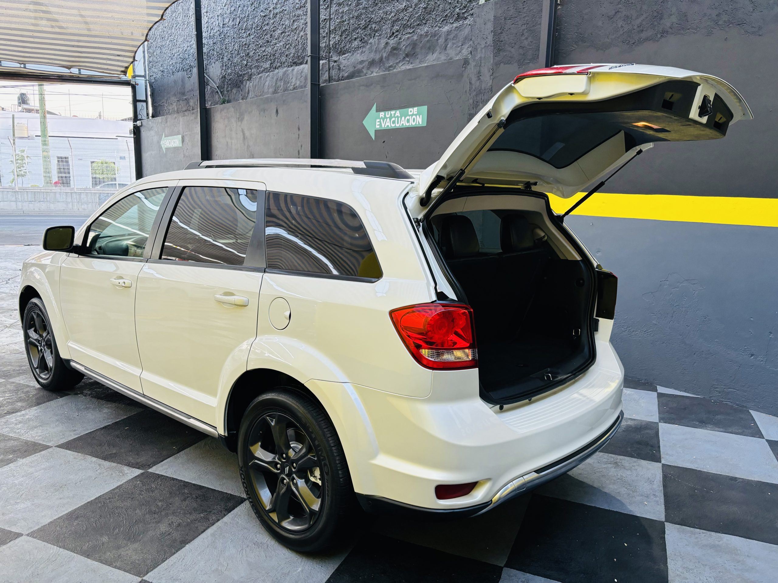 Dodge Journey 2019 SXT PLUS 7 PASAJEROS Automático Blanco