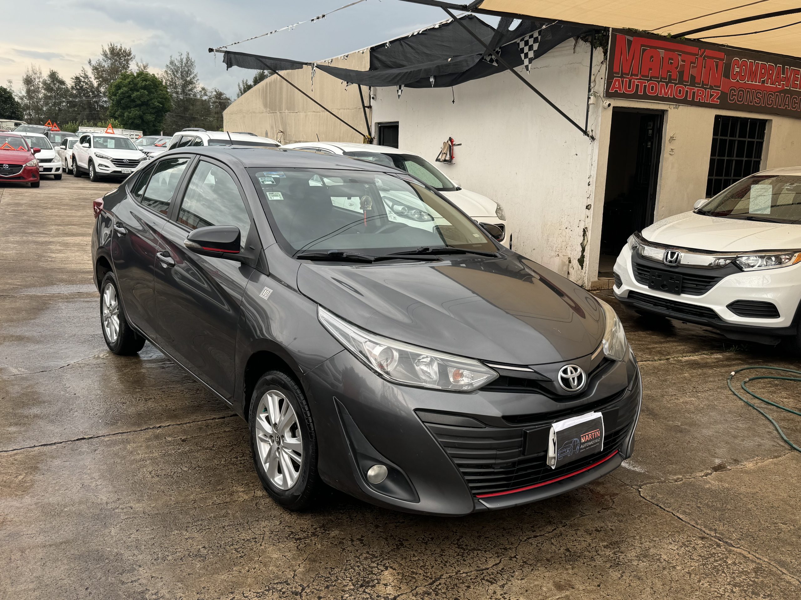 Toyota Yaris 2018 S line automatico Automático Gris