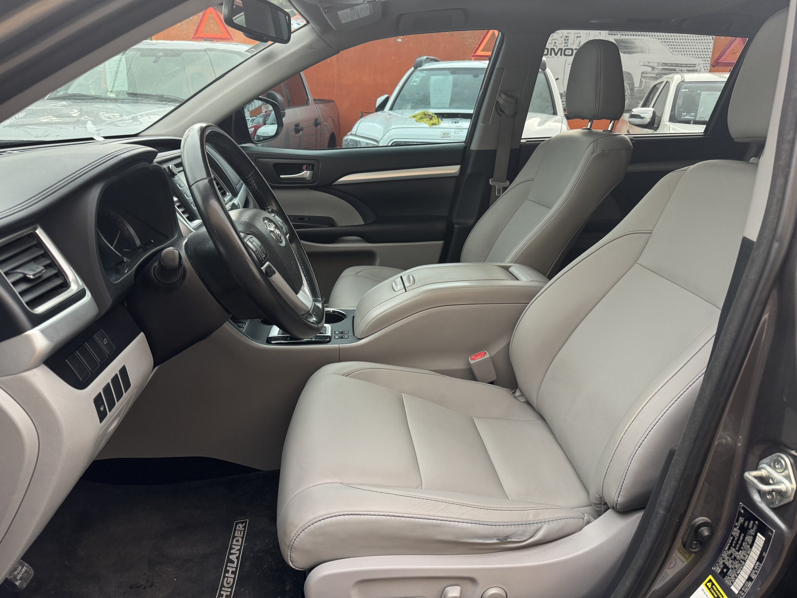 Toyota Highlander 2018 Xle Gris