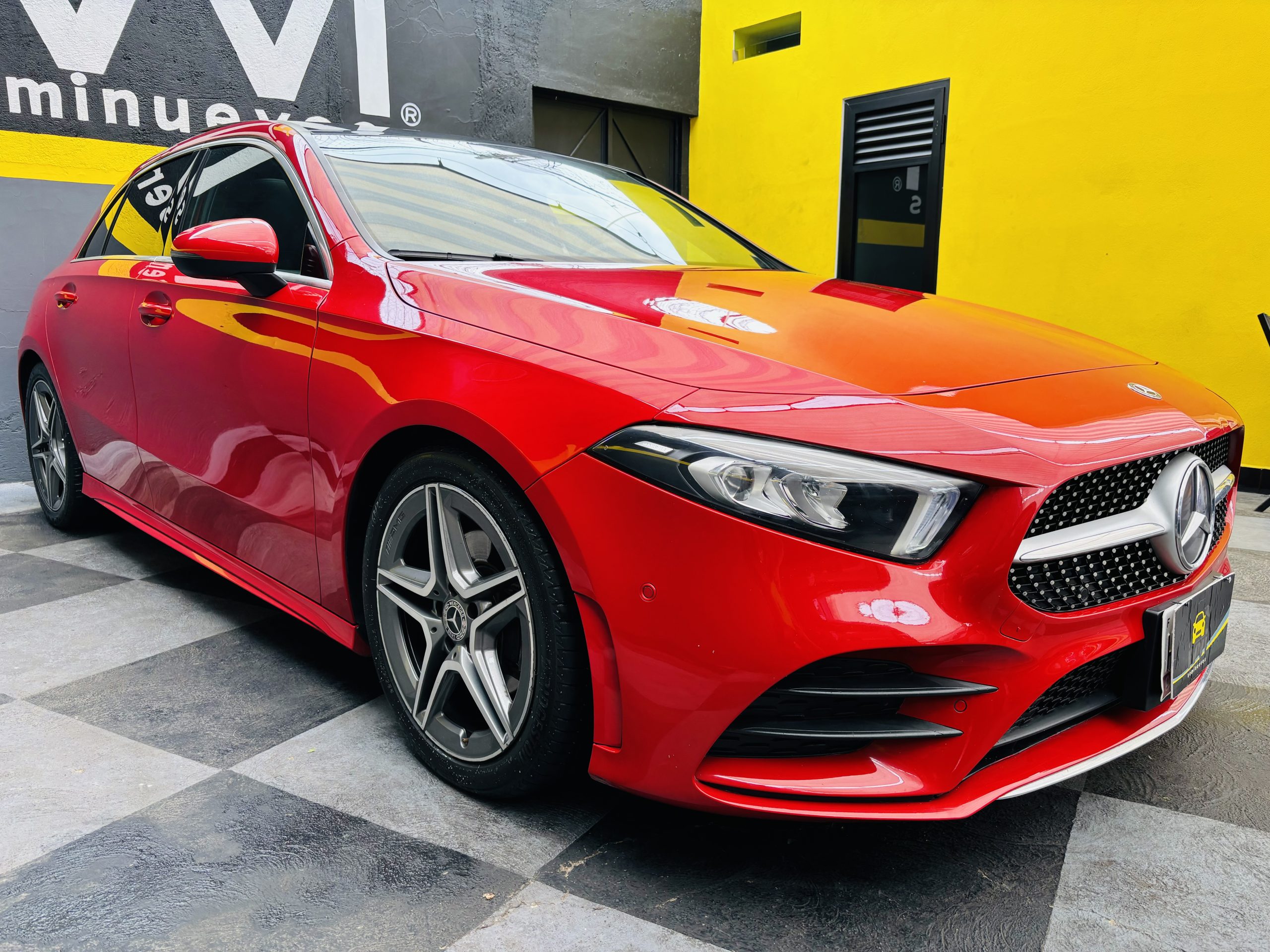 Mercedes-Benz Clase A 2019 A200 SPORT Automático Rojo