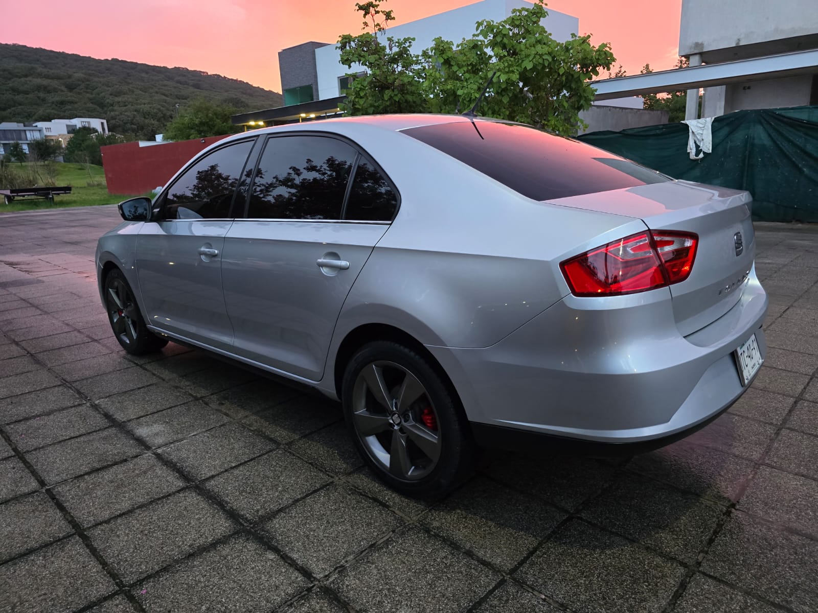 Seat Toledo 2018 fr line 1.0 Manual Gris