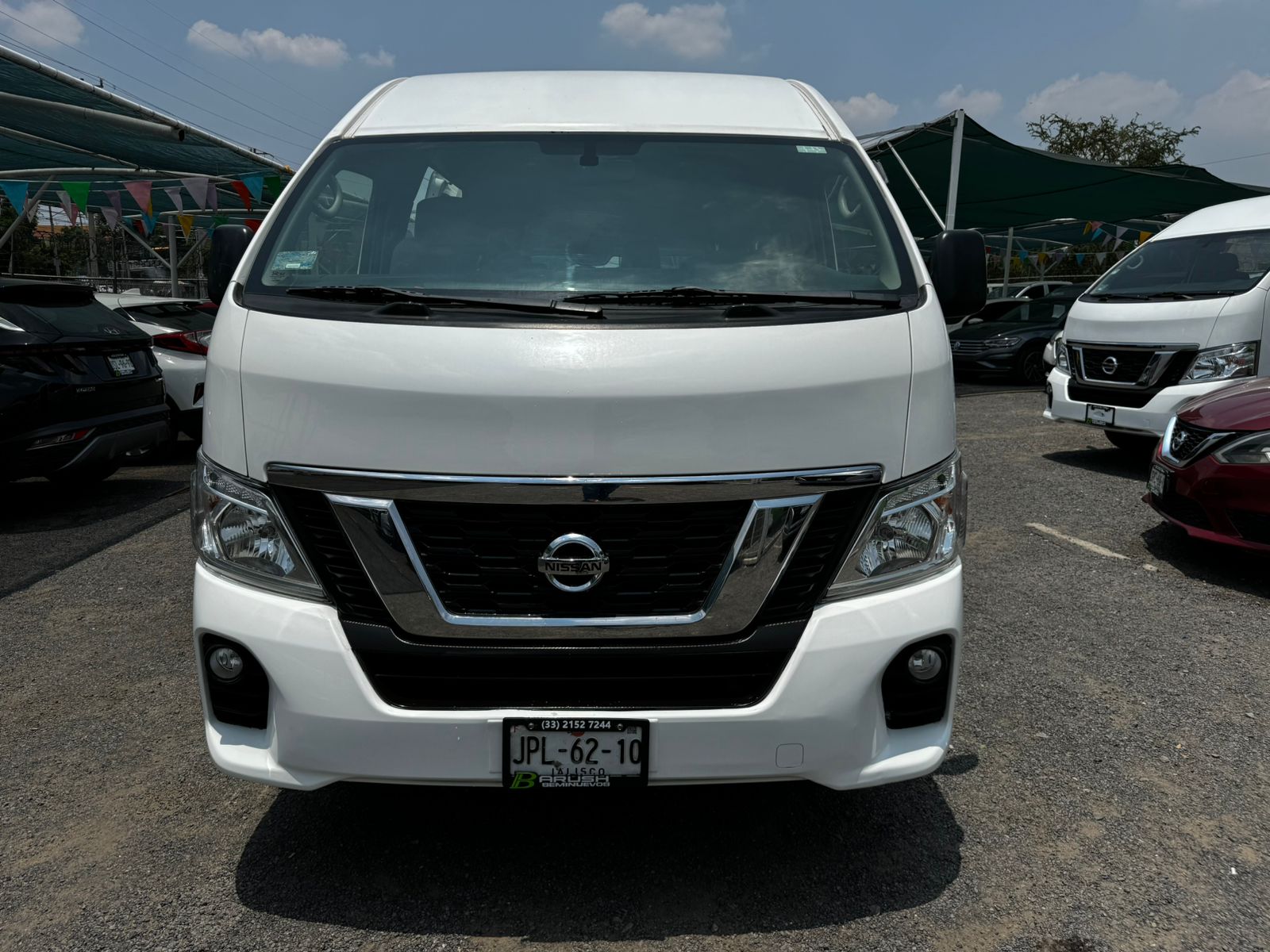 Nissan Urvan 2018 NV 350 15 PASAJEROS Manual Blanco