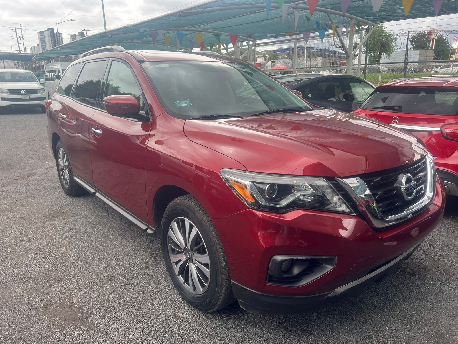 Nissan Pathfinder 2017 EXCLUSIVE Automático Rojo