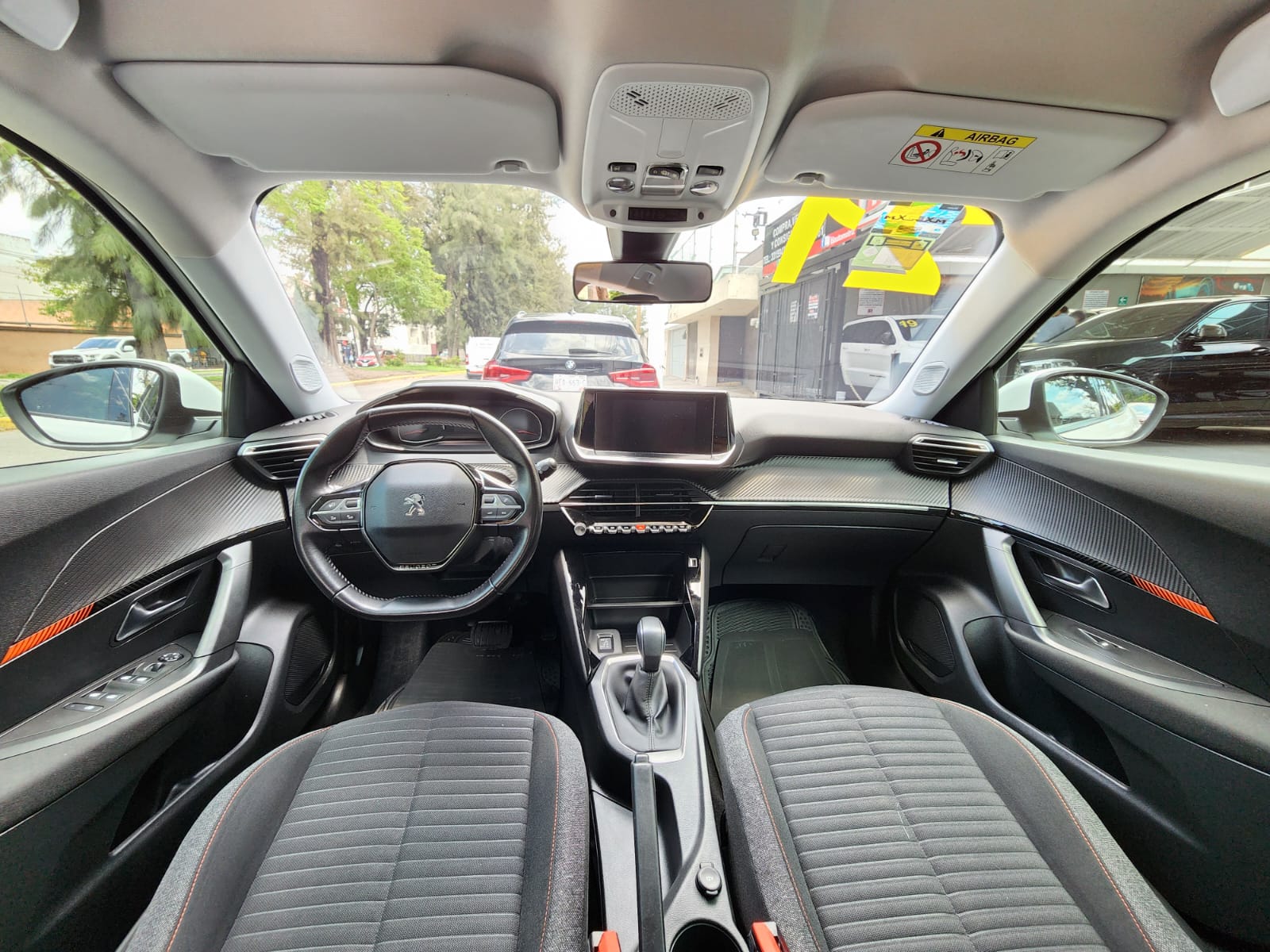 Peugeot 2008 2021 Active Automático Blanco