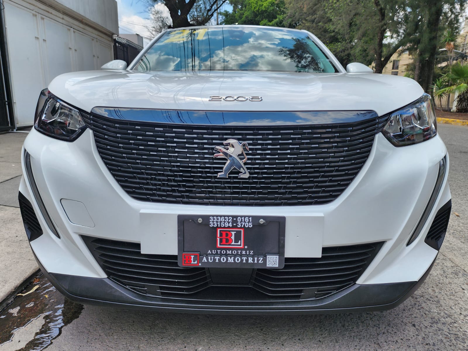 Peugeot 2008 2021 Active Automático Blanco