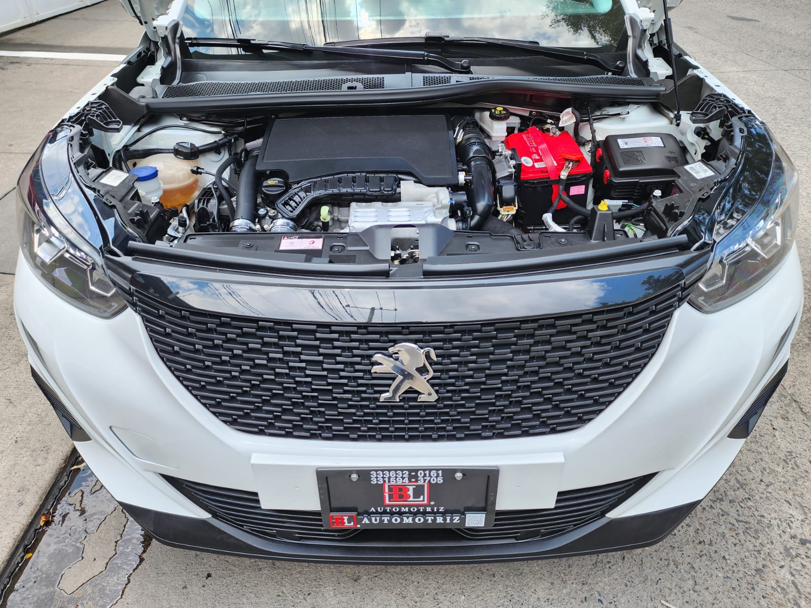 Peugeot 2008 2021 Active Automático Blanco