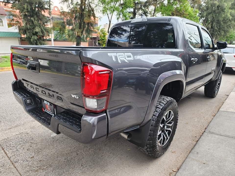 Toyota Tacoma 2019 Trd Sport 4x2 Automático Gris