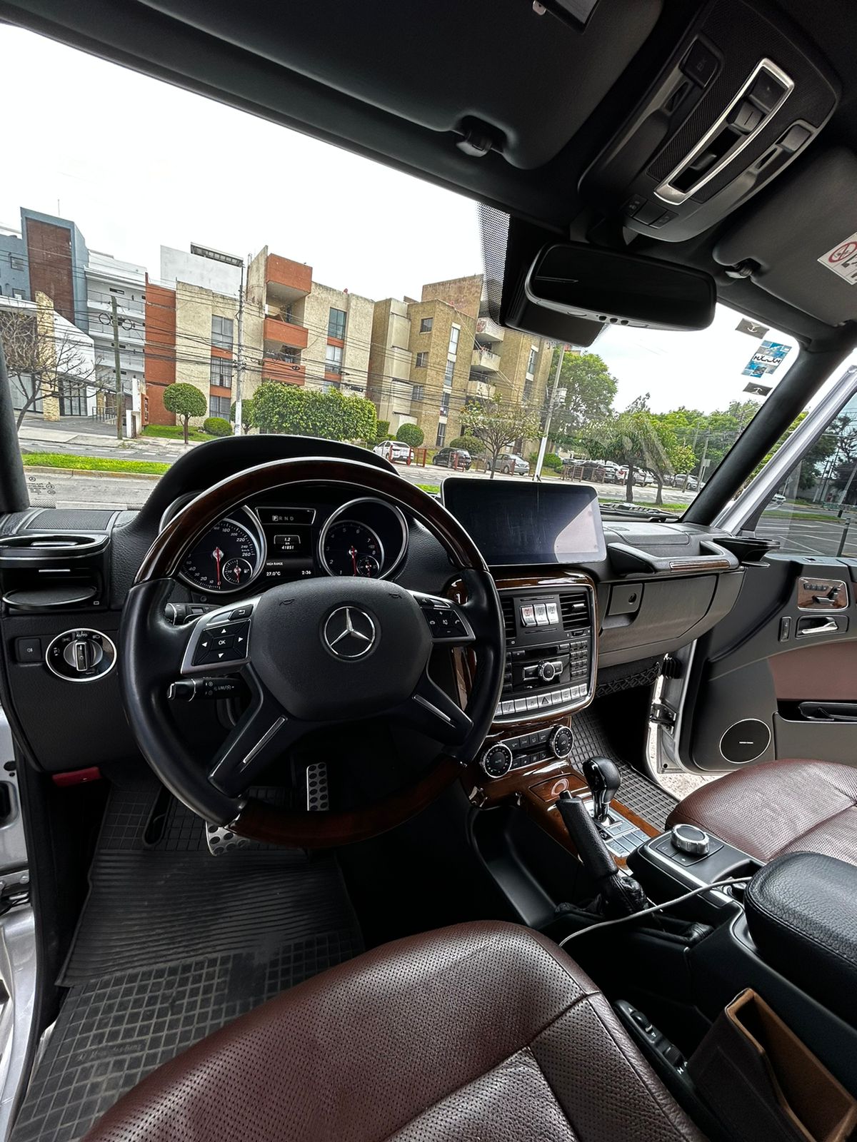 Mercedes-Benz Clase G 2016 500 L Automático Plata