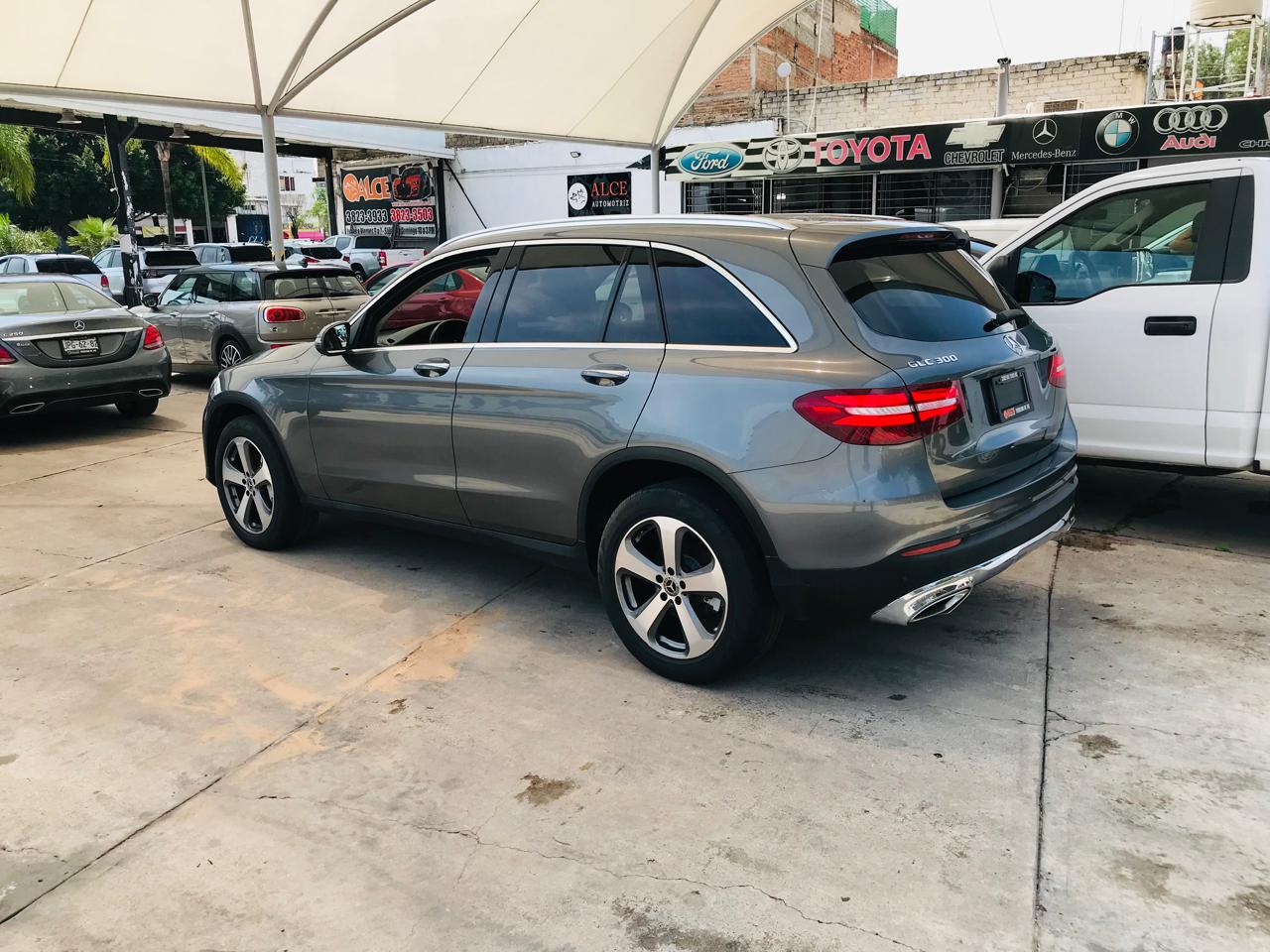Mercedes-Benz Clase GLC 2019 GLC300 SPORT Automático Gris