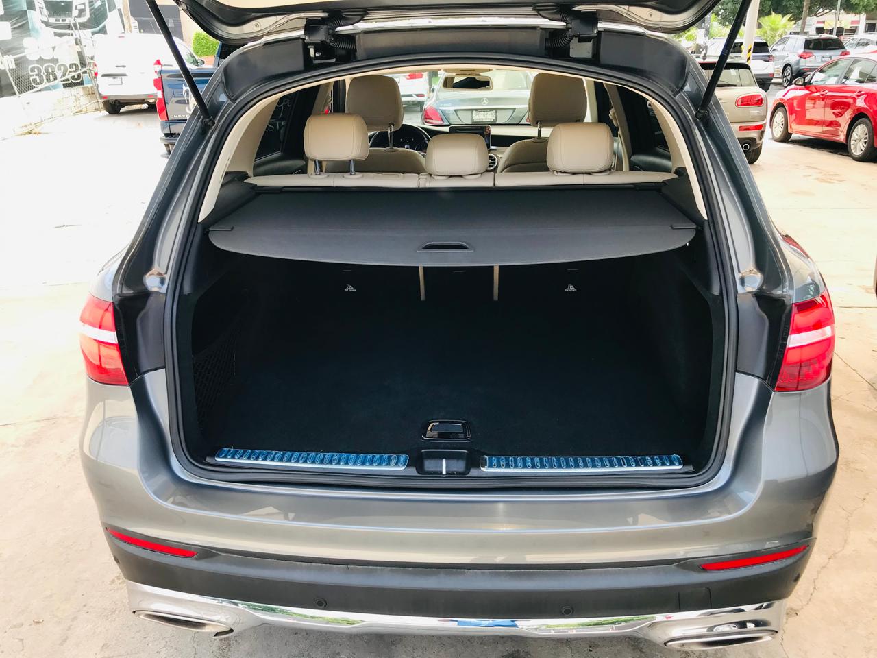 Mercedes-Benz Clase GLC 2019 GLC300 SPORT Automático Gris
