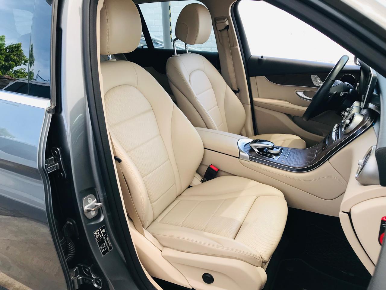Mercedes-Benz Clase GLC 2019 GLC300 SPORT Automático Gris