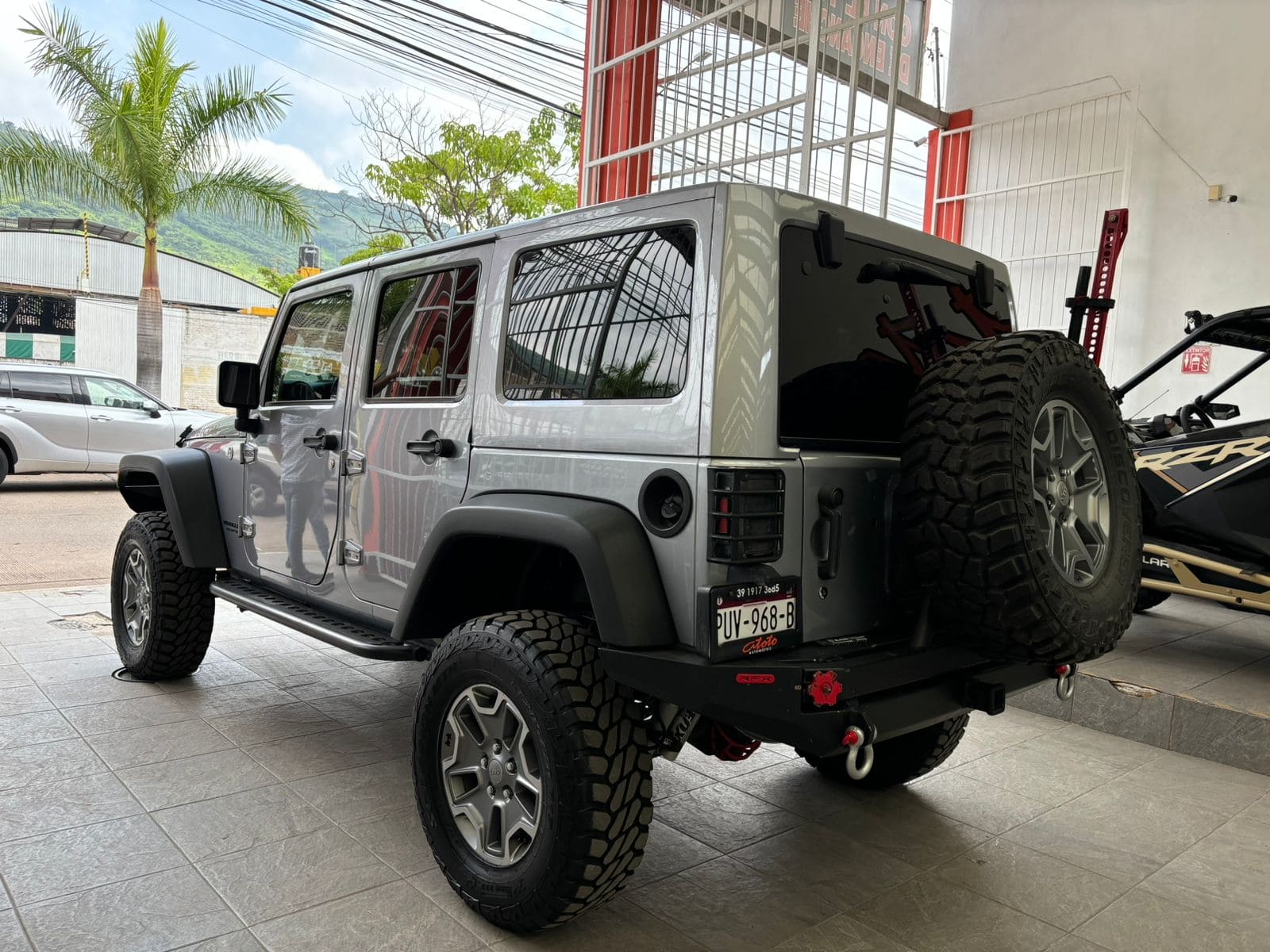 Jeep Wrangler 2016 Rubicon Automático Plata
