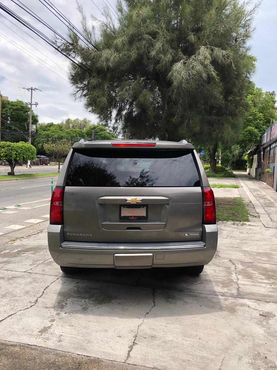 Chevrolet Suburban 2018 PREMIER Automático Gris