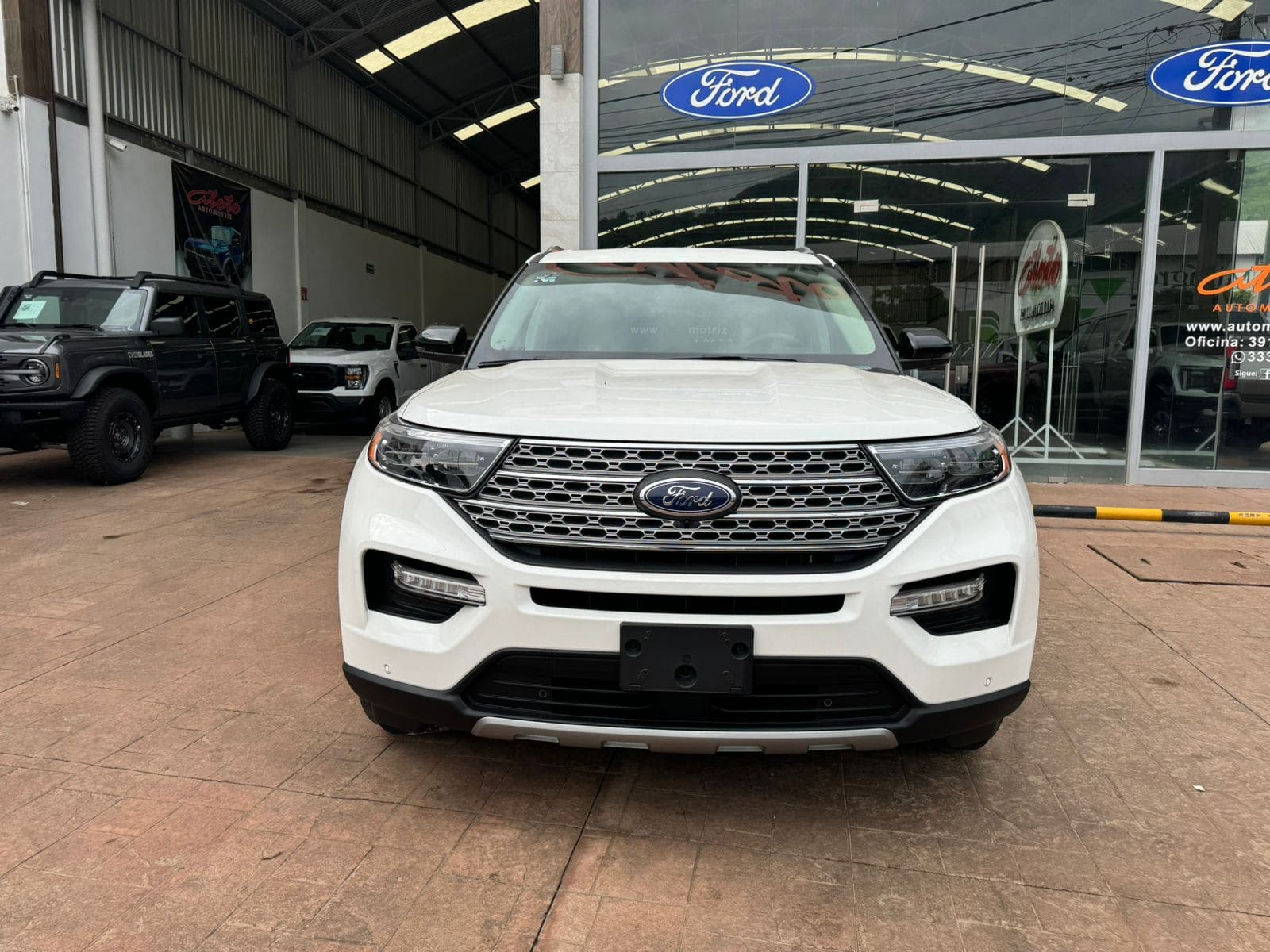 Ford Explorer 2024 Limited Automático Blanco