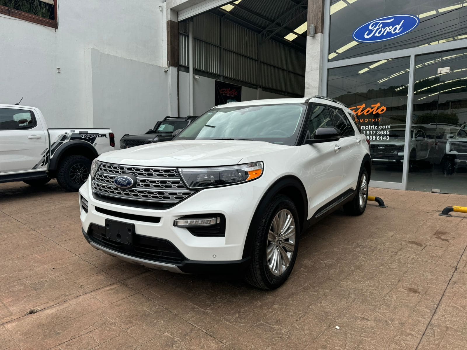 Ford Explorer 2024 Limited Automático Blanco