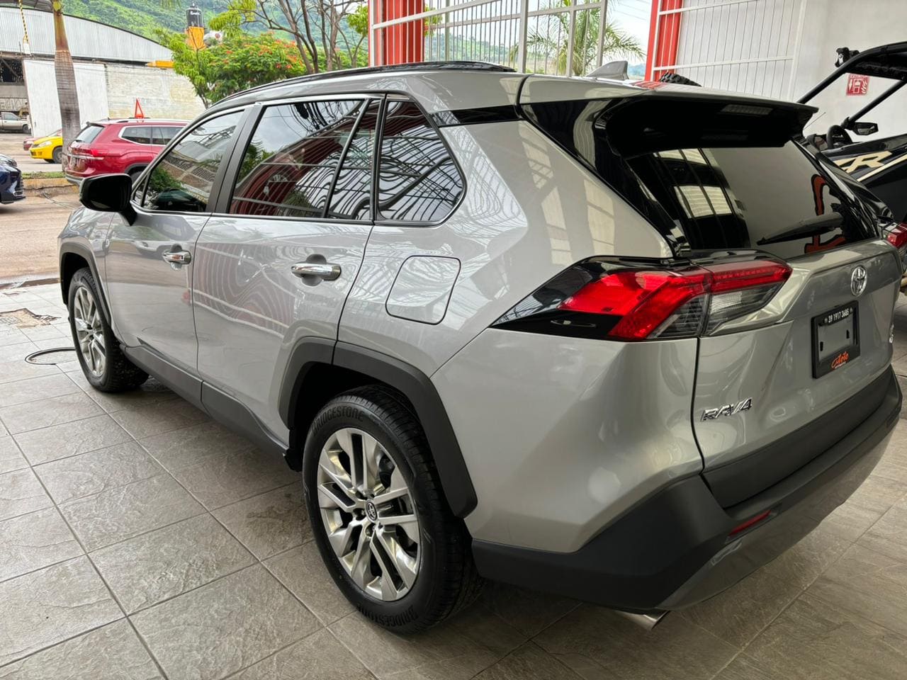 Toyota Rav4 2021 Limited Automático Plata