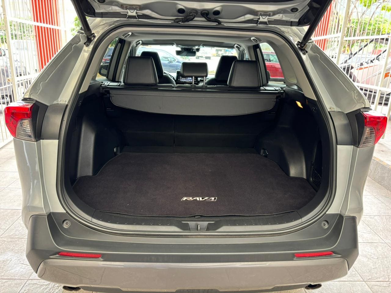 Toyota Rav4 2021 Limited Automático Plata