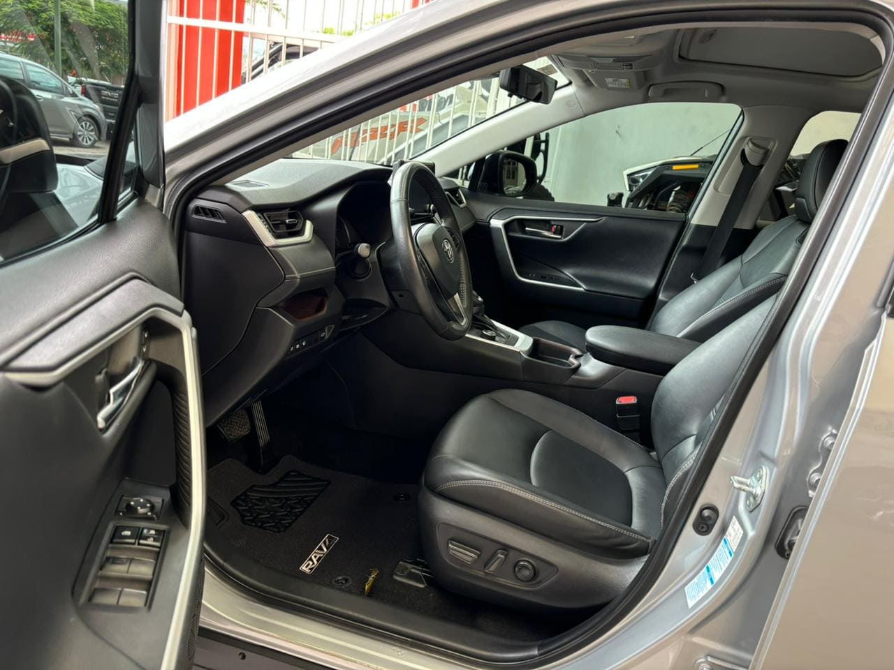 Toyota Rav4 2021 Limited Automático Plata