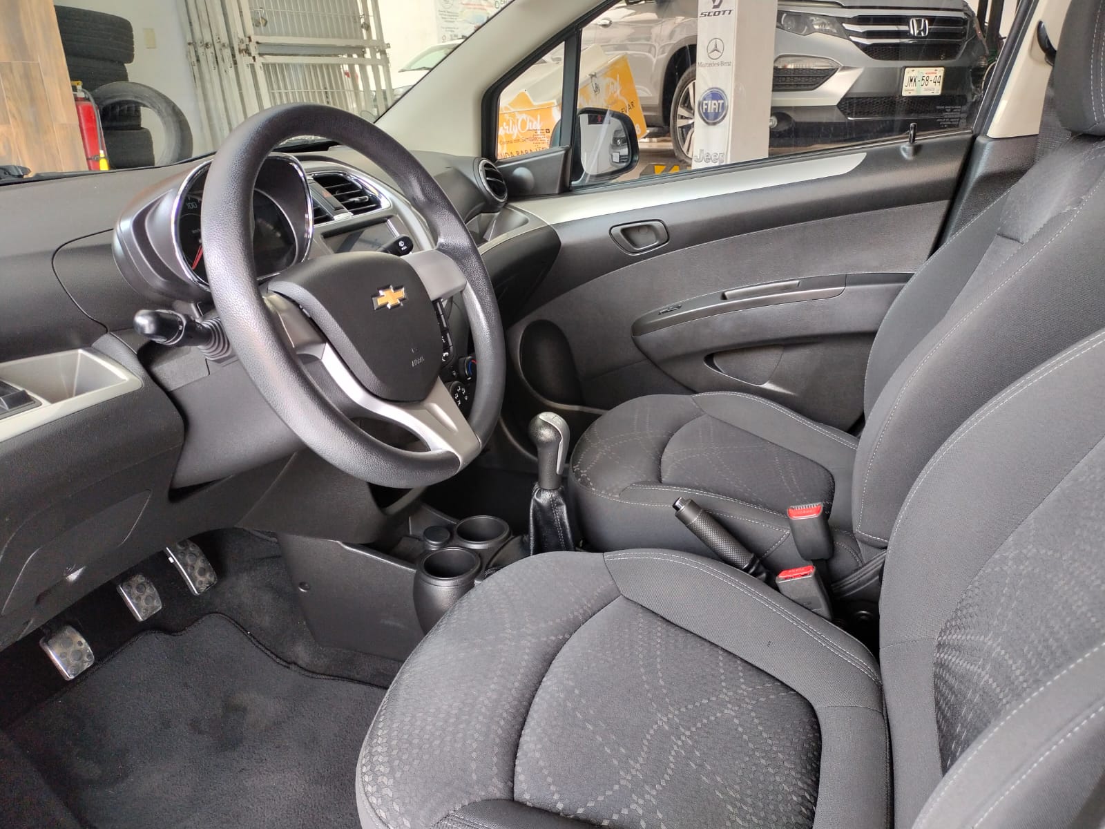 Chevrolet Beat 2019 ltz Manual Gris