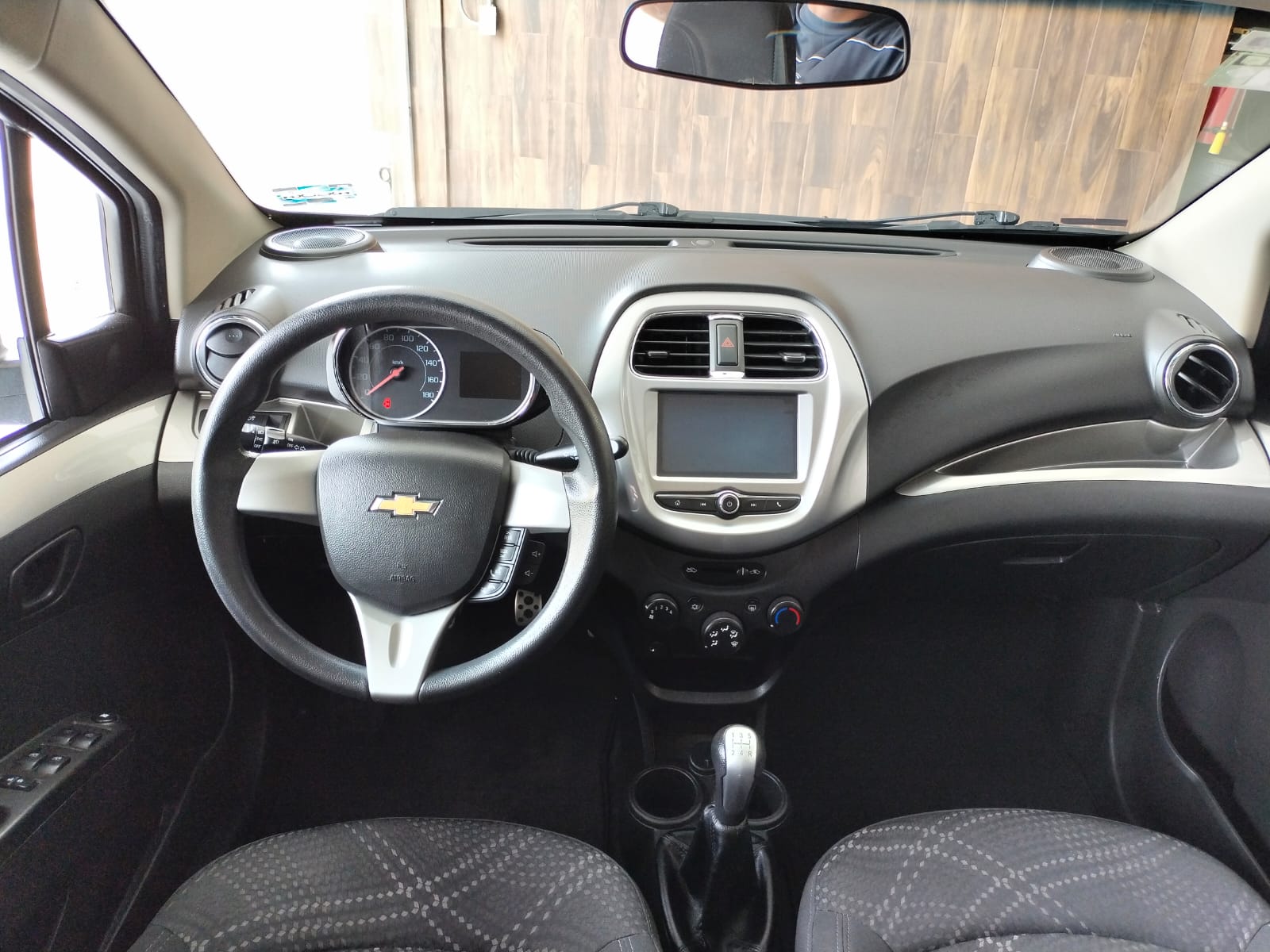 Chevrolet Beat 2019 ltz Manual Gris