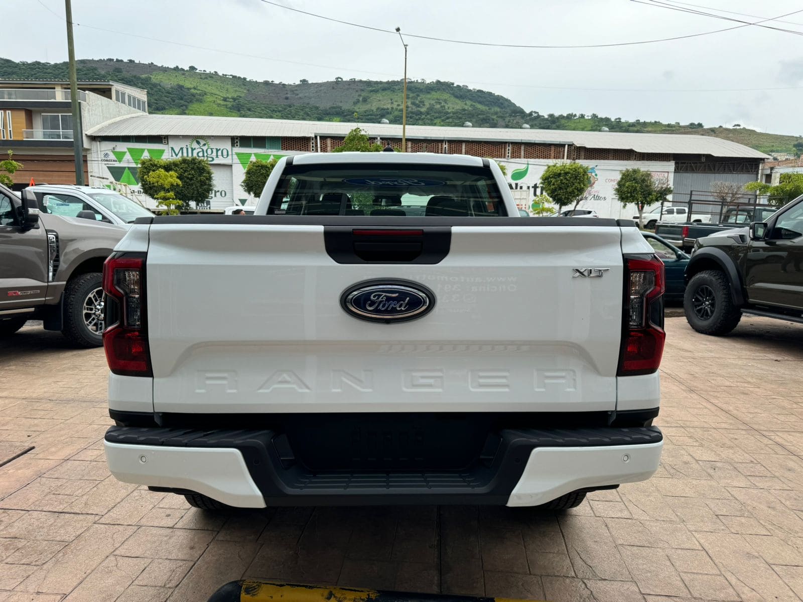 Ford Ranger 2024 XLT Automático Blanco