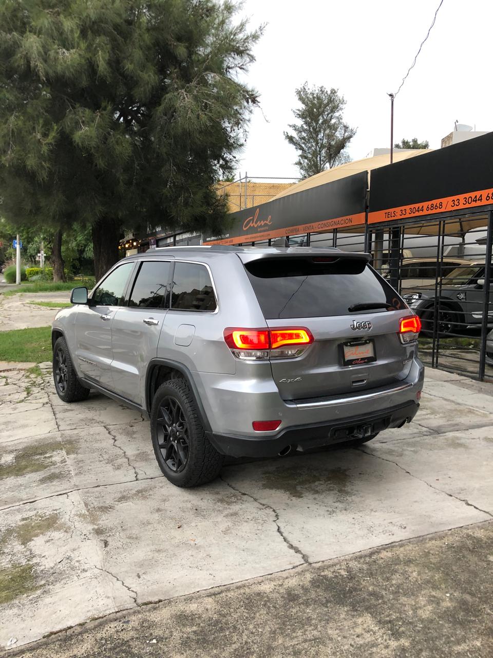 Jeep Cherokee 2021 GRAND CHEROKEE LIMITED Automático Gris