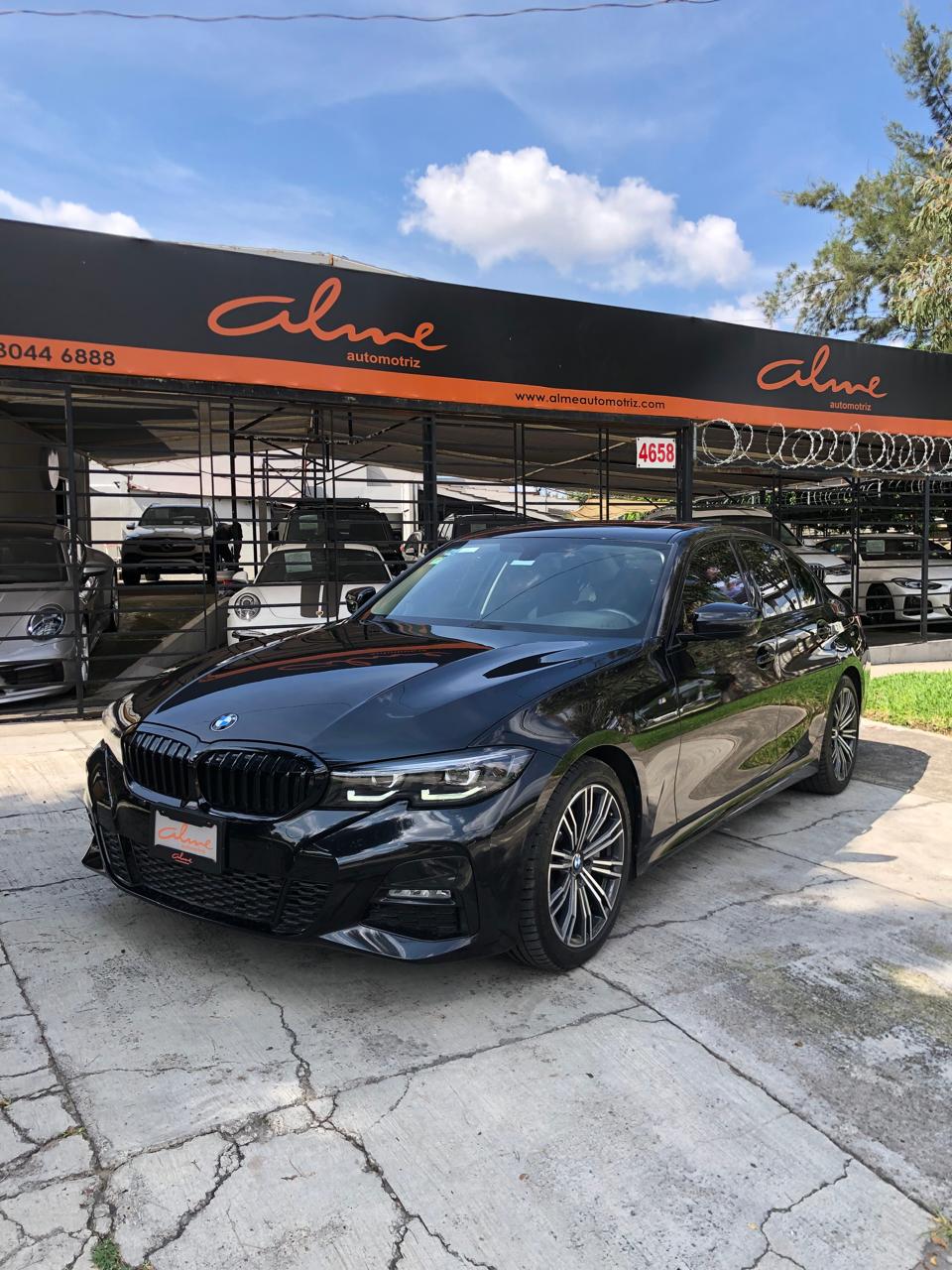 BMW Serie 3 2022 330i Automático Negro