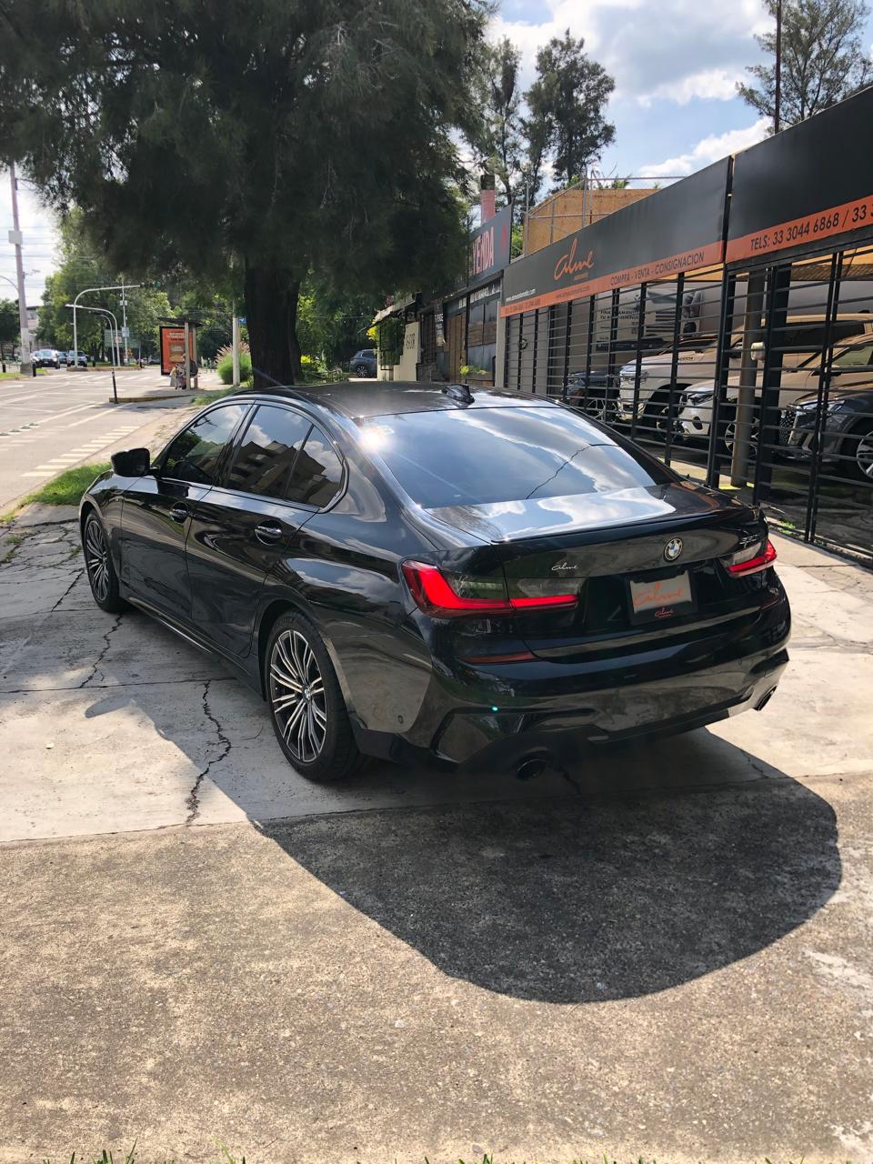 BMW Serie 3 2022 330i Automático Negro