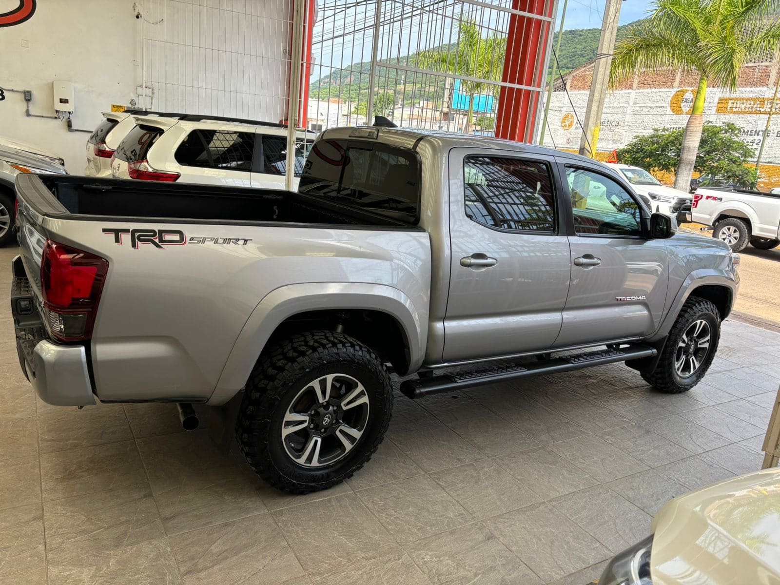 Toyota Tacoma 2019 TRD Sport Automático Plata