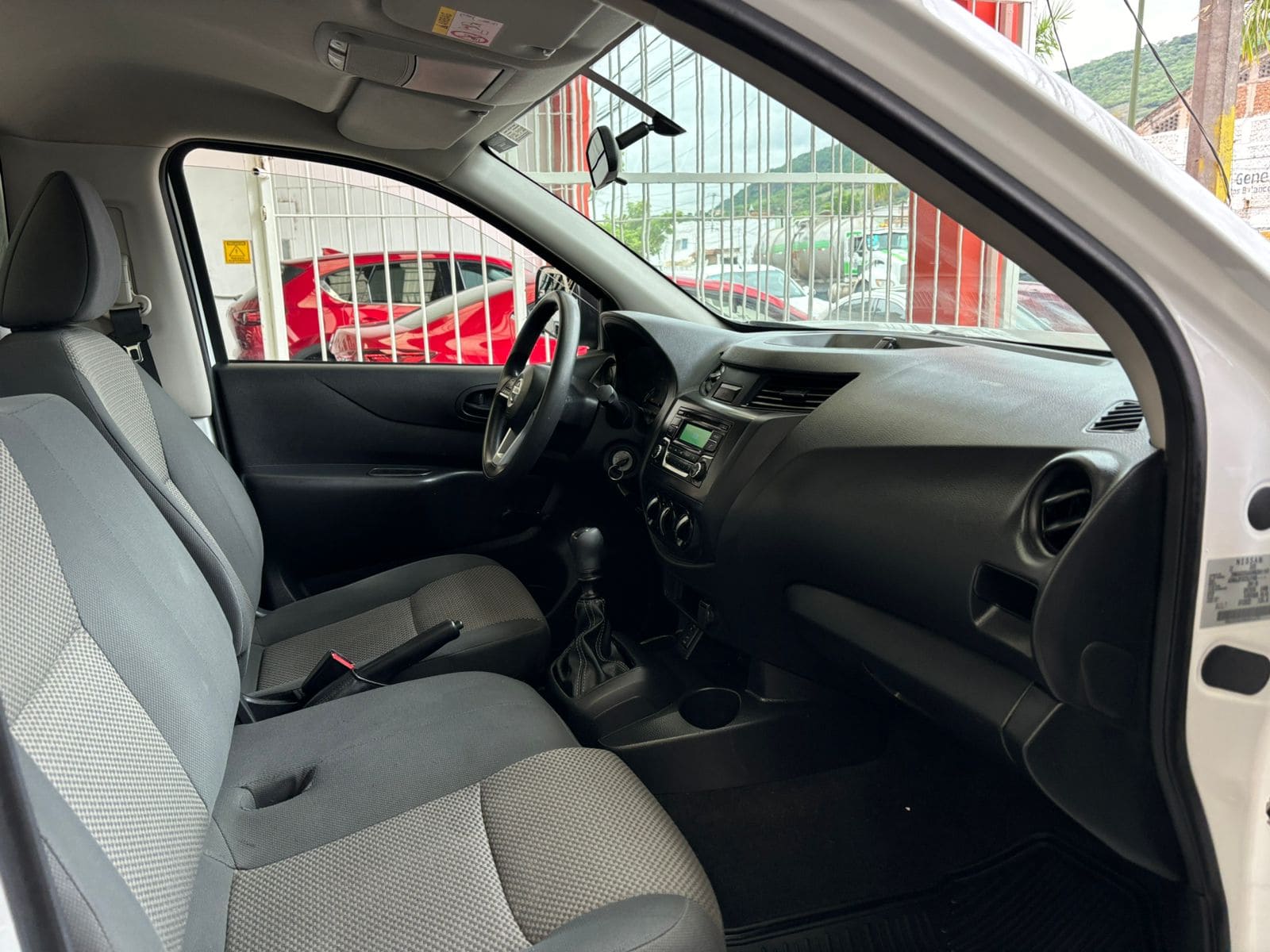 Nissan Np300 Chasis 2p 2.5L 2022