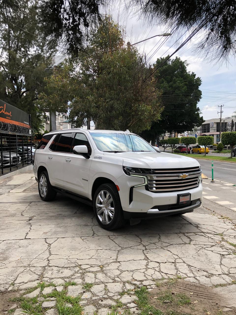 Chevrolet Tahoe 2021 HIGH COUNTRY Automático Blanco