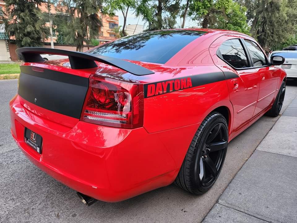 Dodge Charger 2006 RT Daytona Automático Rojo