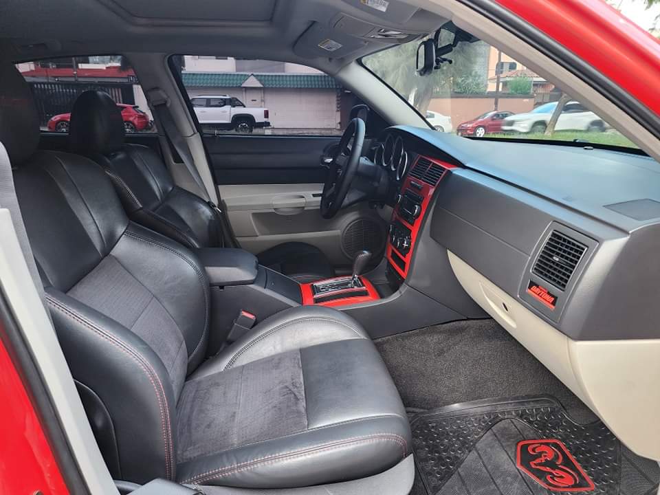 Dodge Charger 2006 RT Daytona Automático Rojo