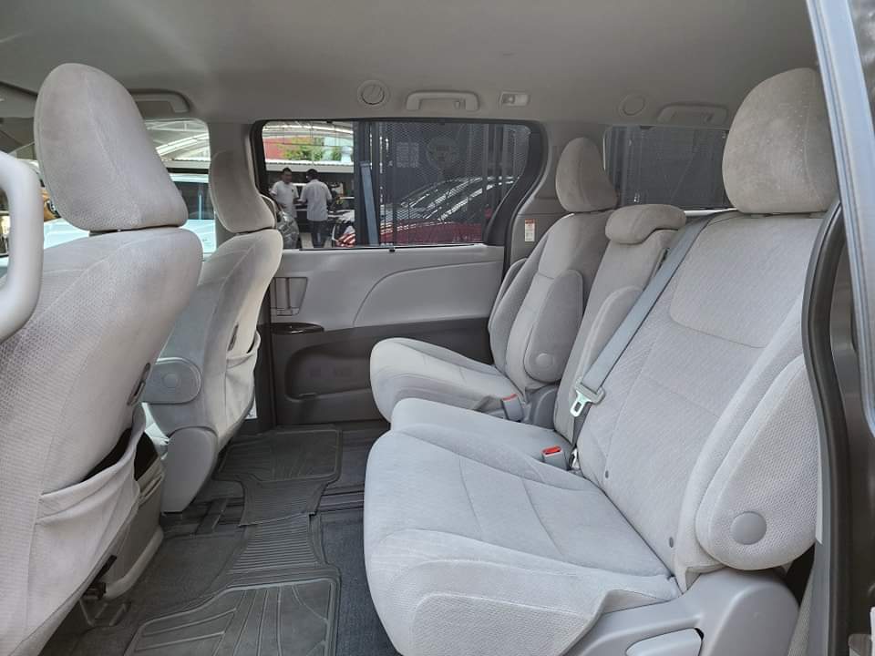 Toyota Sienna 2017 Xle Automático Gris