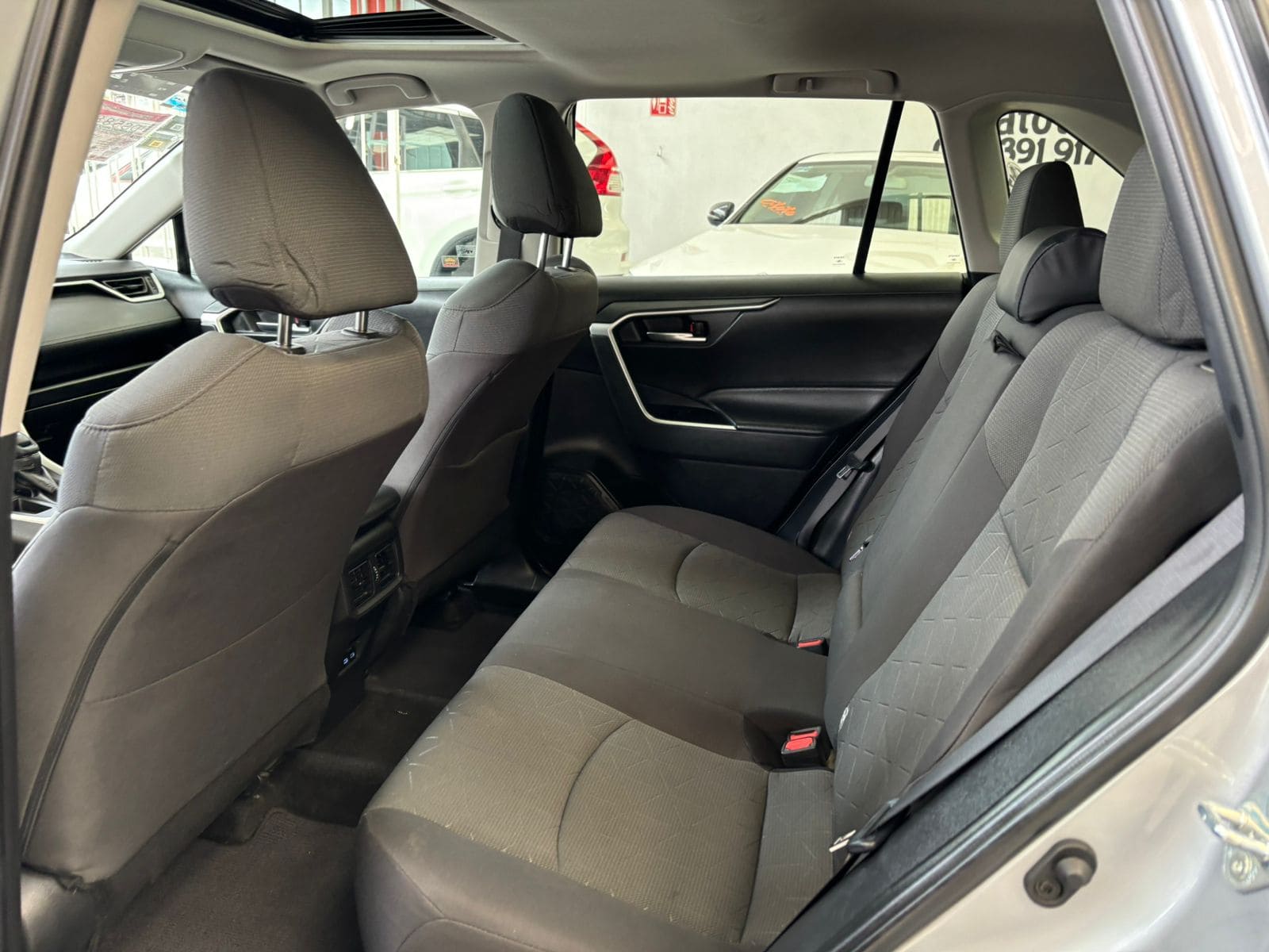 Toyota Rav4 2022 XLE Automático Plata