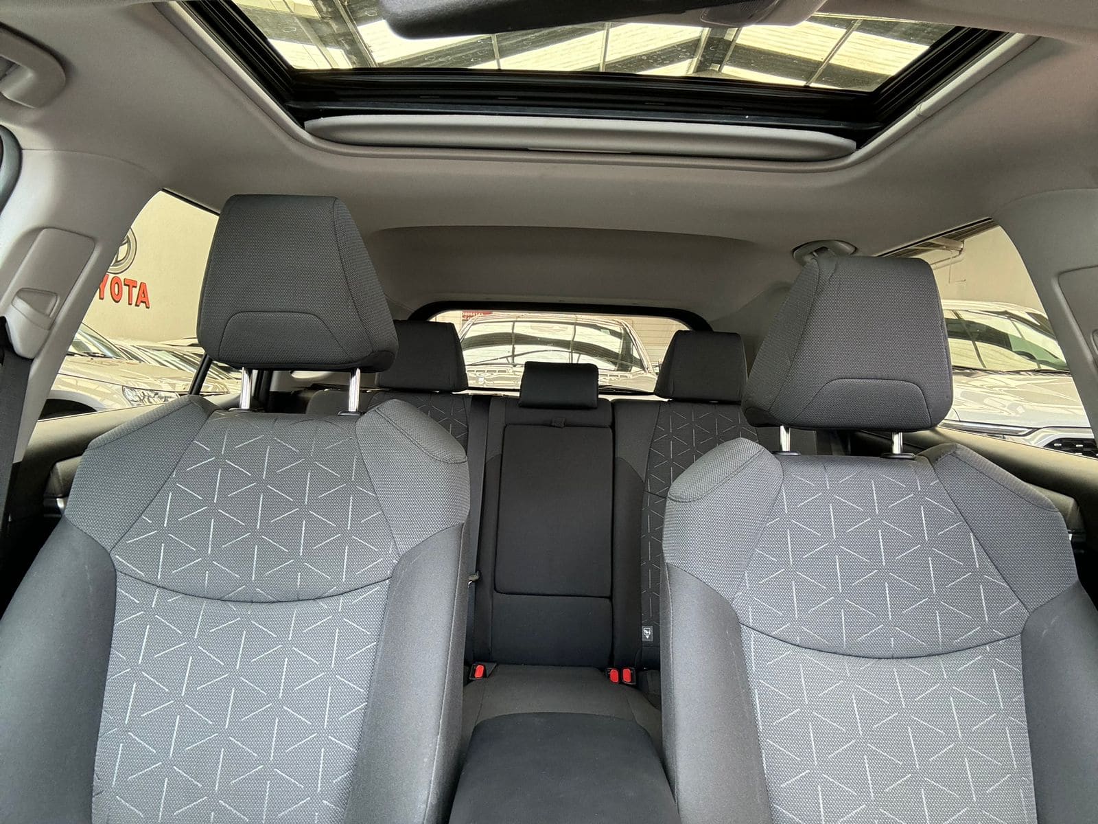 Toyota Rav4 2022 XLE Automático Plata