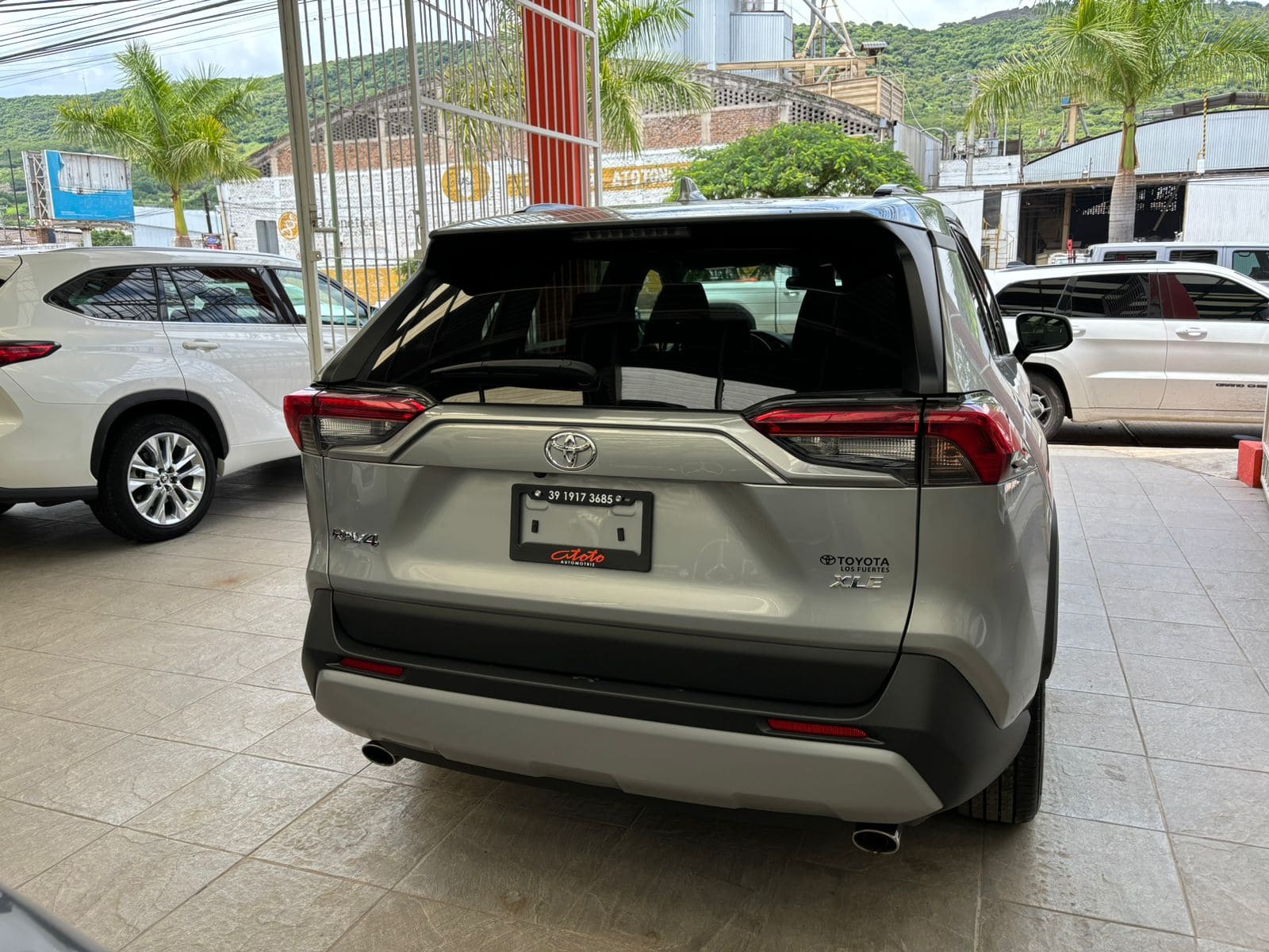 Toyota Rav4 2022 XLE Automático Plata