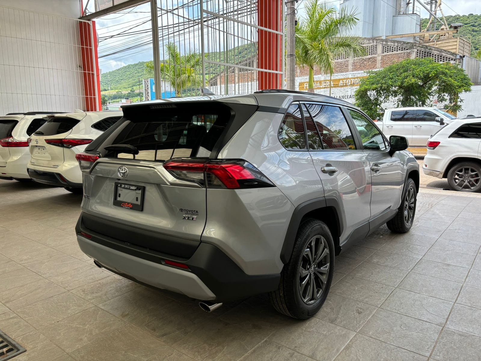 Toyota Rav4 2022 XLE Automático Plata