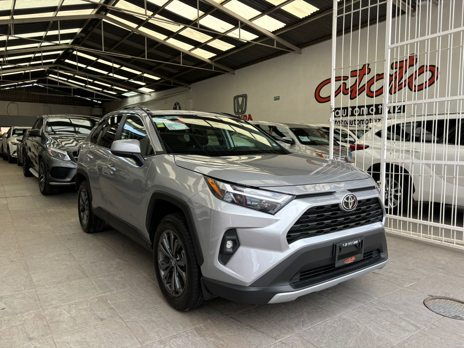 Toyota Rav4 2022 XLE Automático Plata
