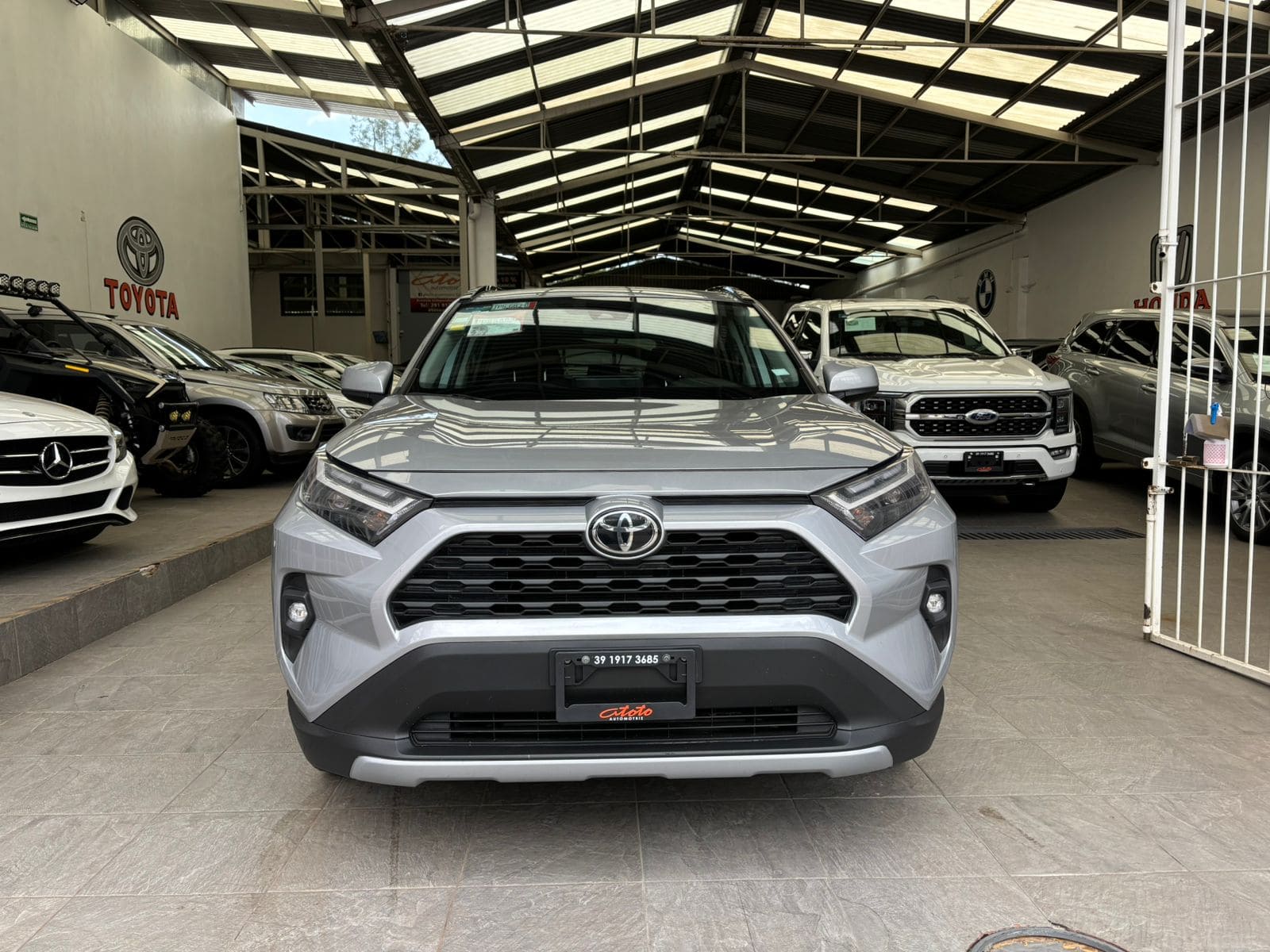 Toyota Rav4 2022 XLE Automático Plata