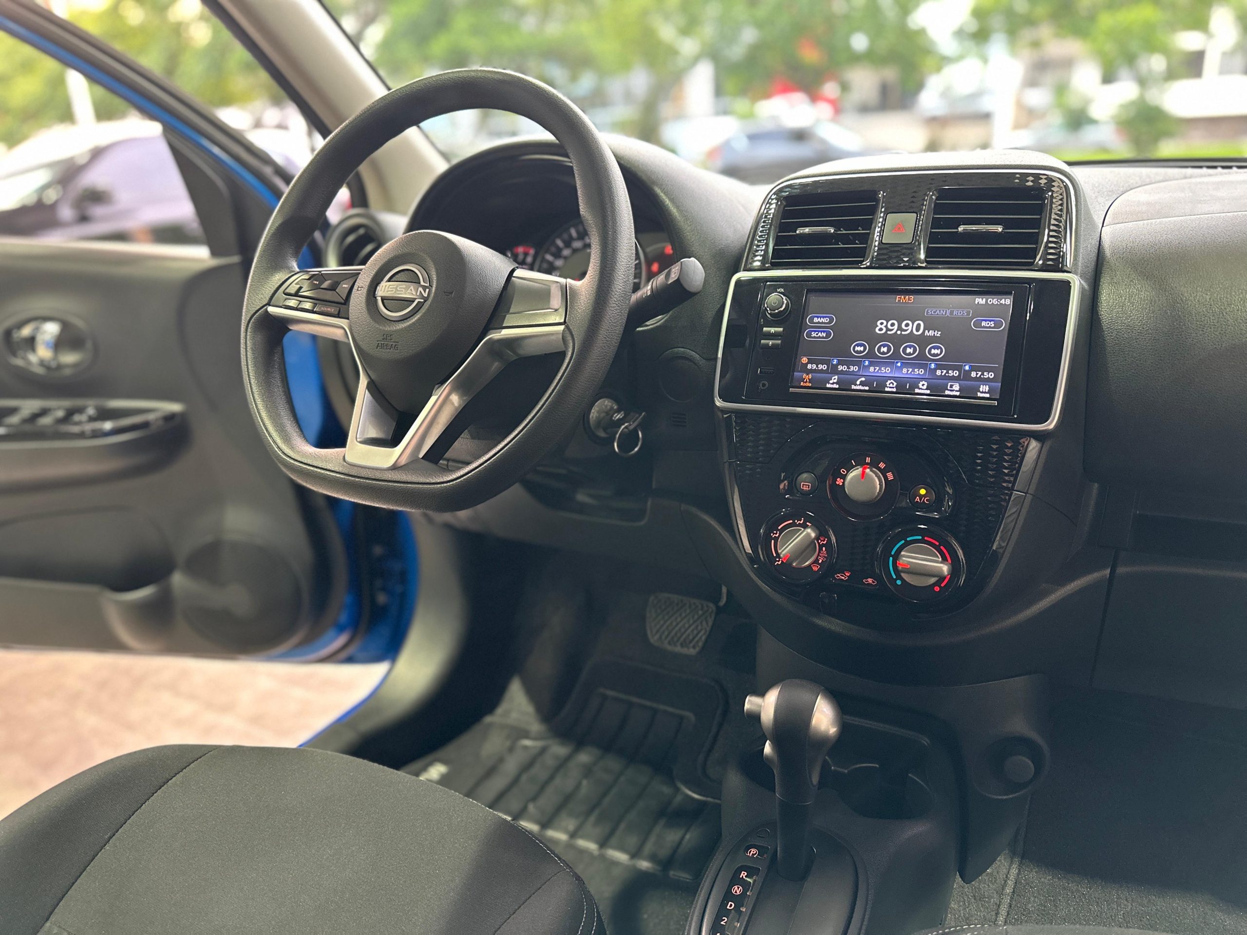 Nissan March 2023 ADVANCE. AUT Azul