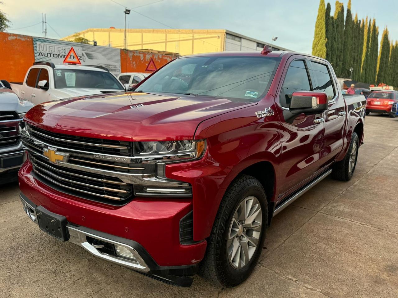 Chevrolet Cheyenne 2019 High country Automático Rojo