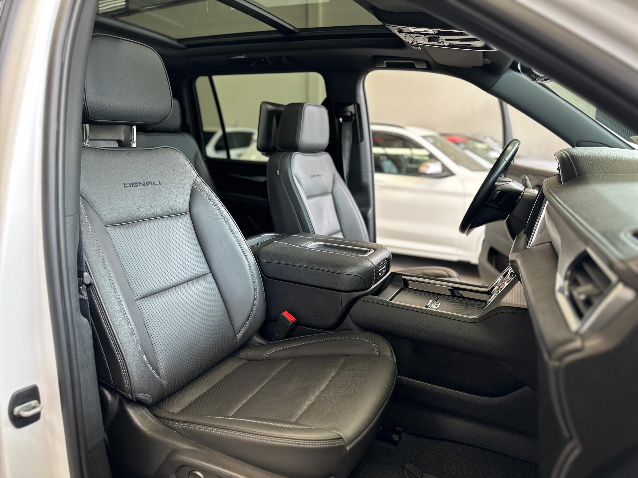 GMC Yukon 2023 DENALI XL Automático Blanco