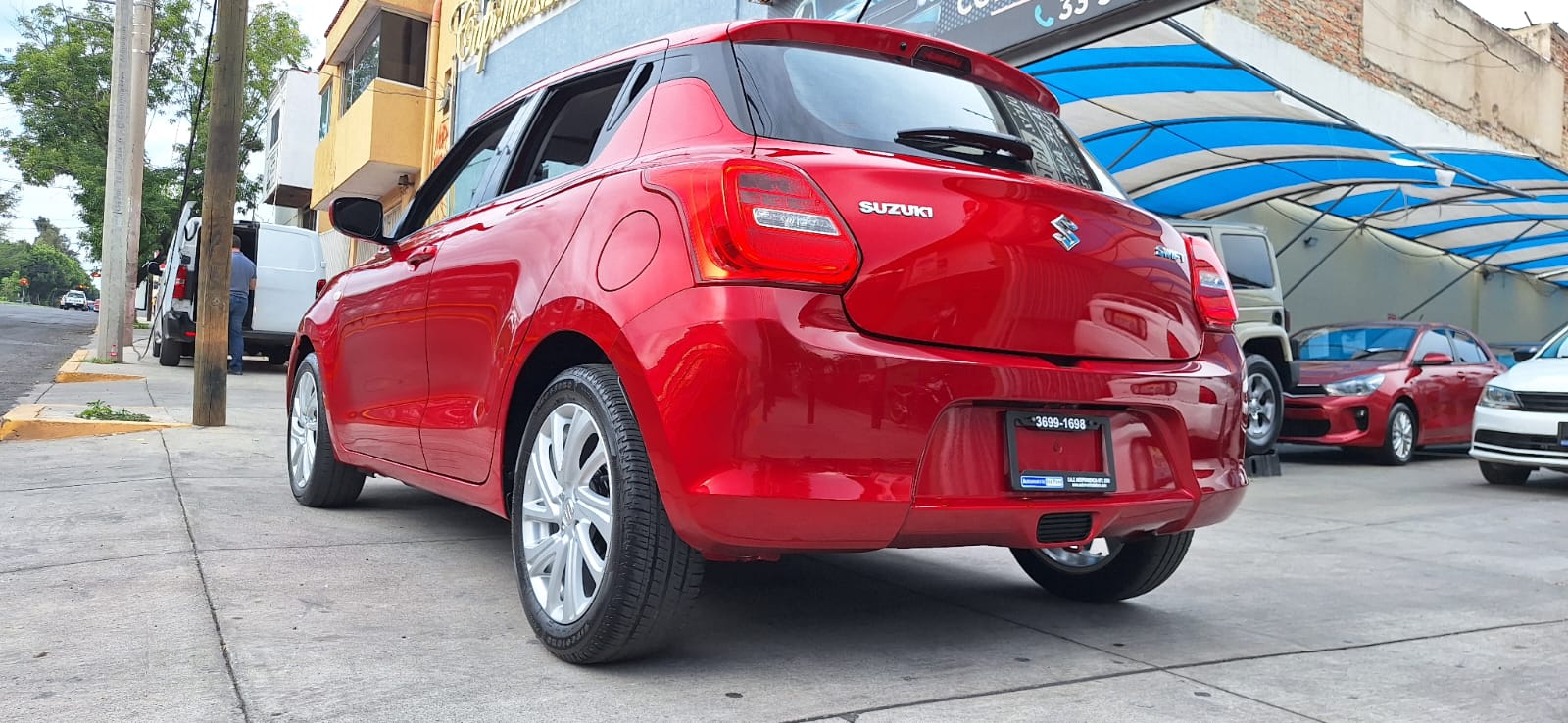 Suzuki Swift 2021 GLX Automático Rojo