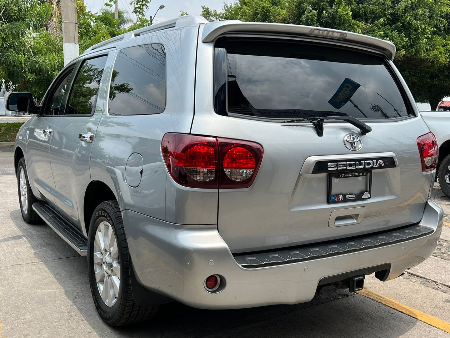 Toyota Sequoia 2021 Platinium Automático Gris