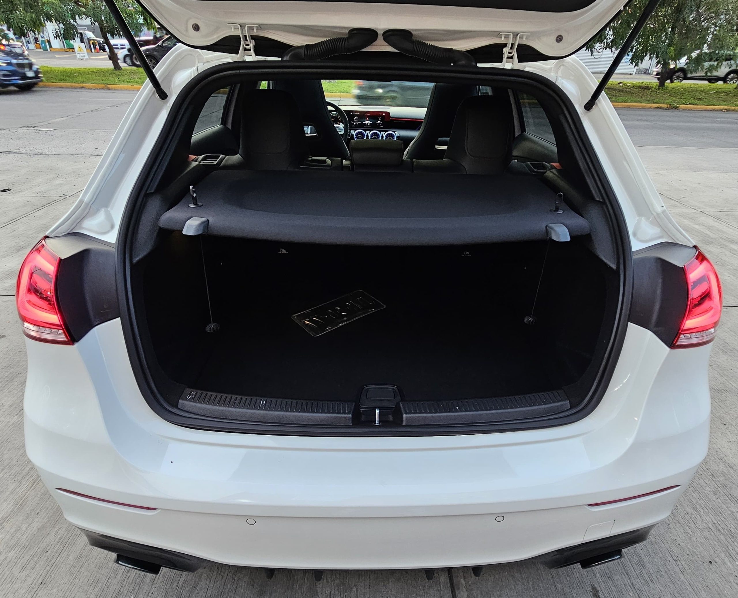 Mercedes-Benz Clase A 2022 35 AMG Automático Blanco