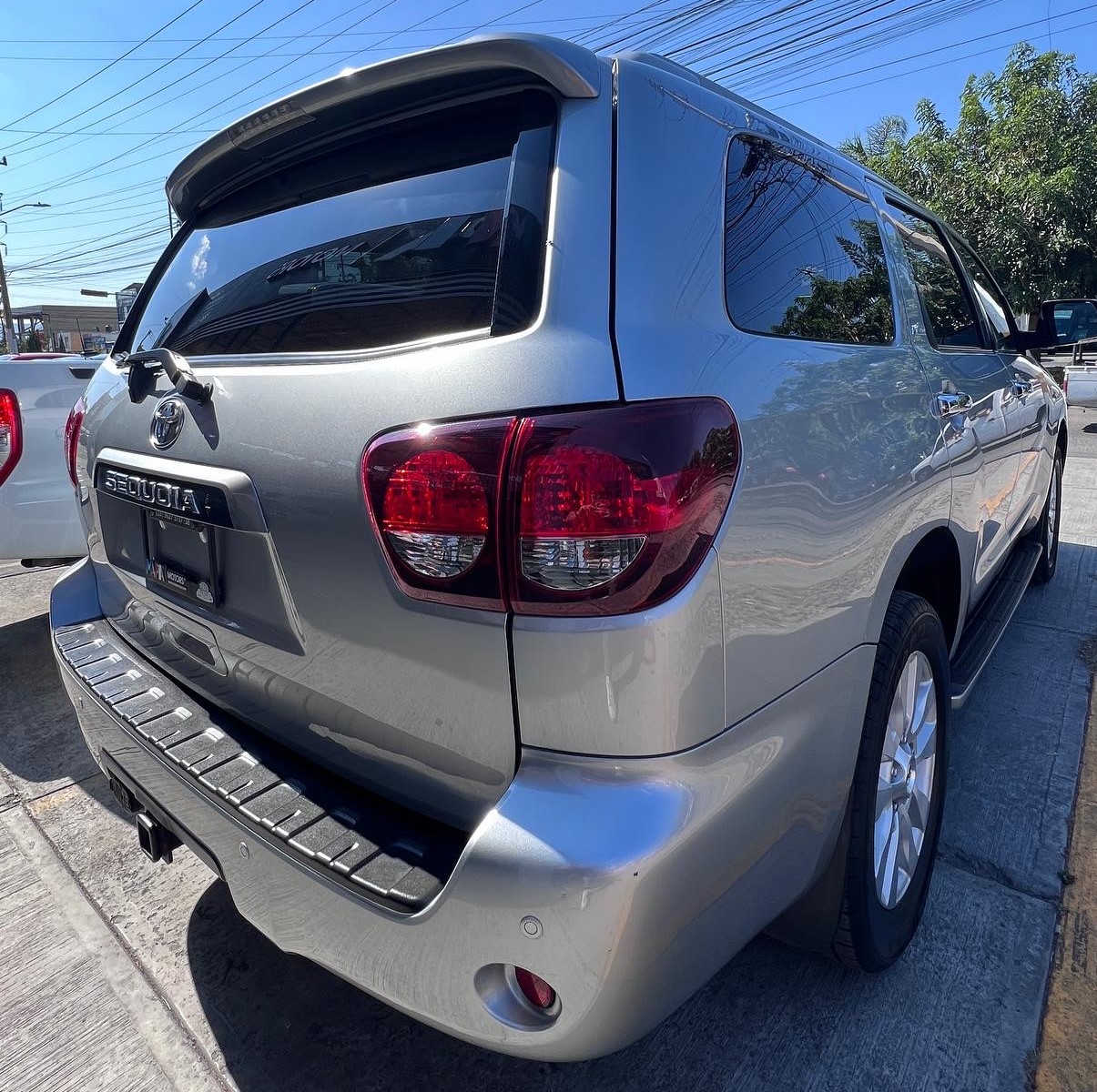 Toyota Sequoia 2021 Platinium Automático Gris