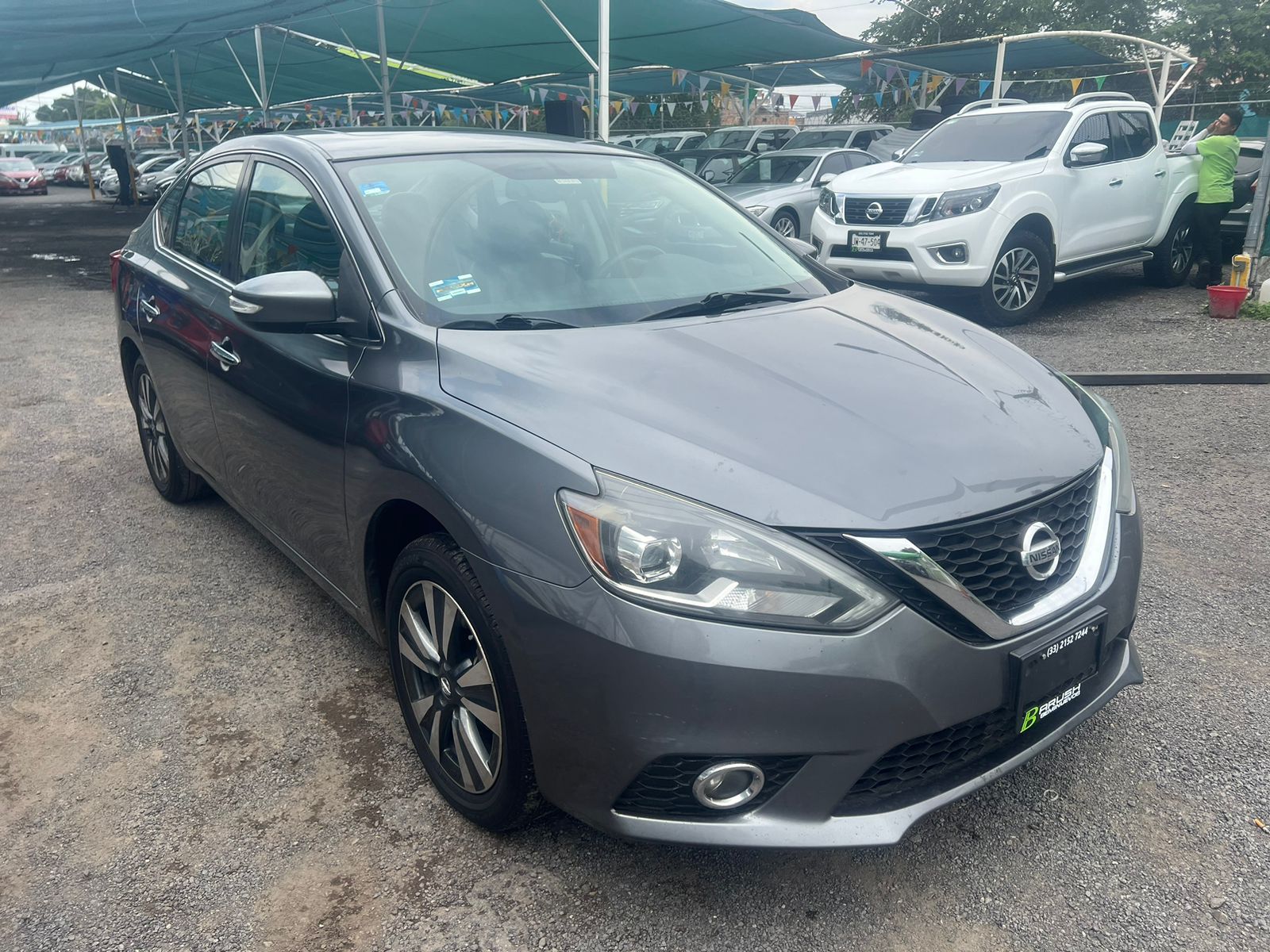 Nissan Sentra 2017 EXCLUSIVE NAVI Automático Plata