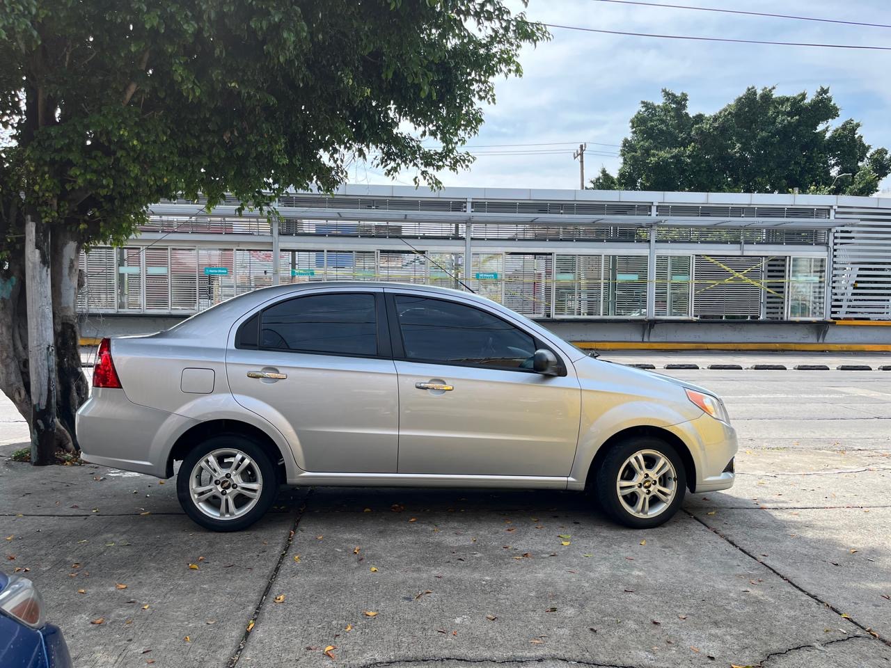 Chevrolet Aveo 2017 LTZ Automático Gris