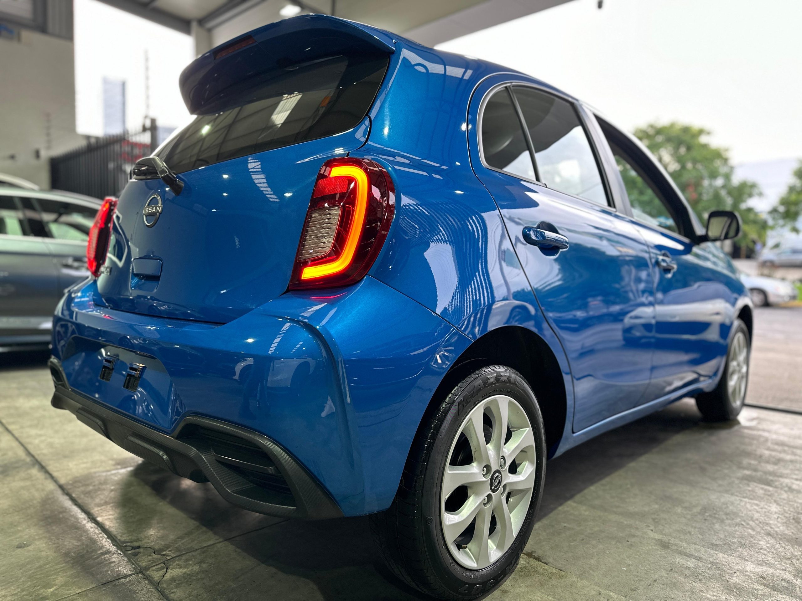 Nissan March 2023 ADVANCE. AUT Azul